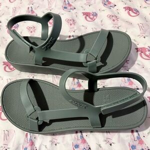 PINK Victoria's Secret Gray Sandals